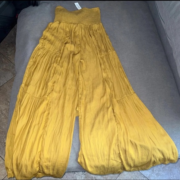 Kariella Maldives Mustard color wide leg Pants - Picture 4 of 4